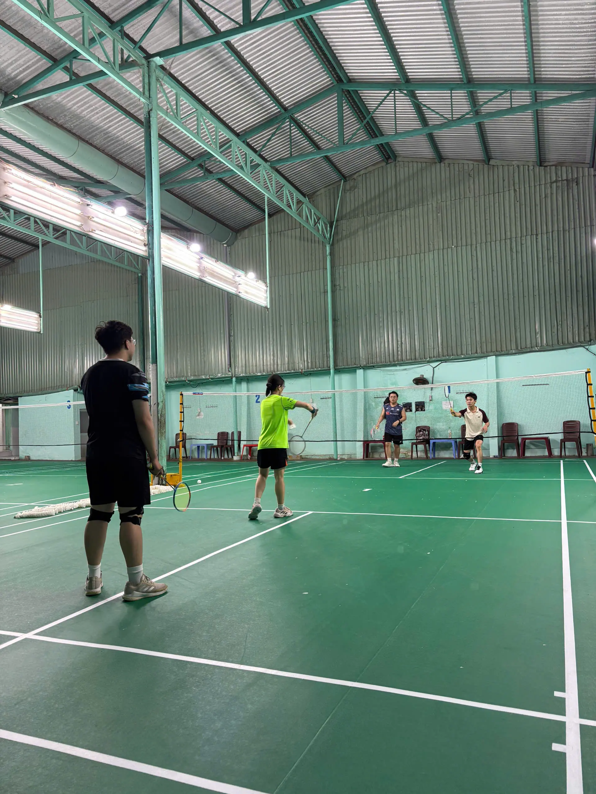 KHÓA HỌC CẦU LÔNG CHO NGƯỜI LỚN TUỔI