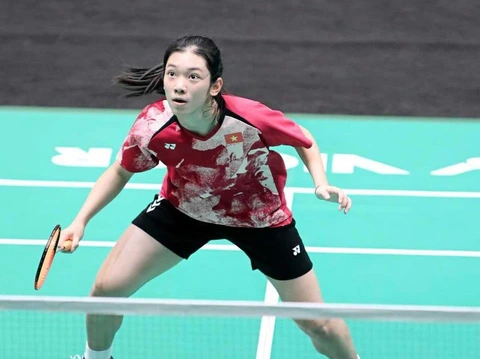 SÂN CẦU LÔNG CỐI ĐÁ